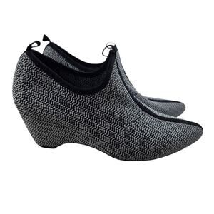 United Nude Knit Booties Women 6.5 (37) Black White Stripe Wedge Heel Avant Gard